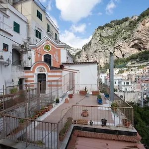 Vittoria House Centro Storico , Amalfi Italia